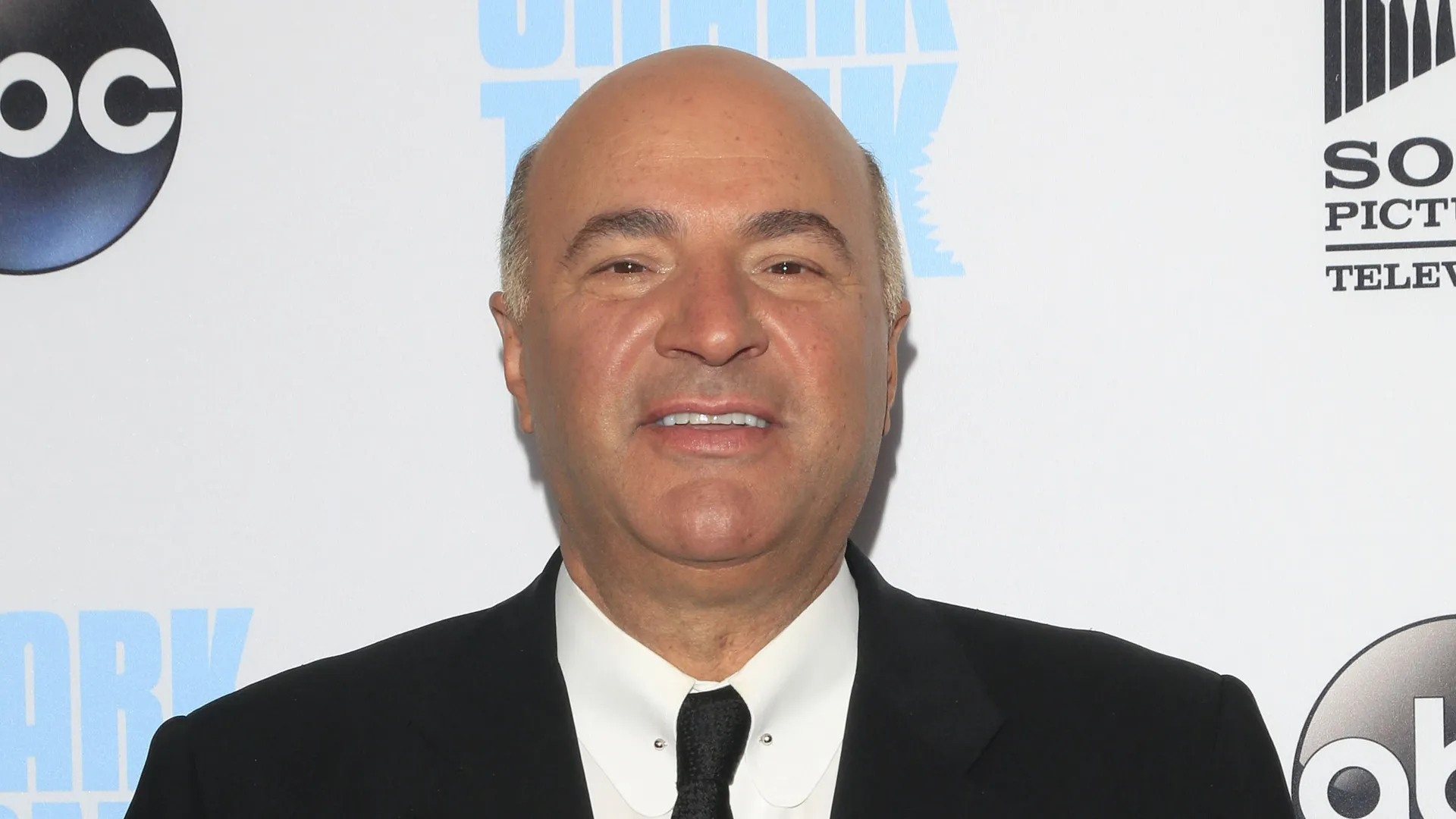 LOS ANGELES - SEP 23: Kevin O'Leary at the "Shark Tank" Season 8 Premiere at Viceroy L'Ermitage Beverly Hills on September 23, 2016 in Beverly Hills, CA.