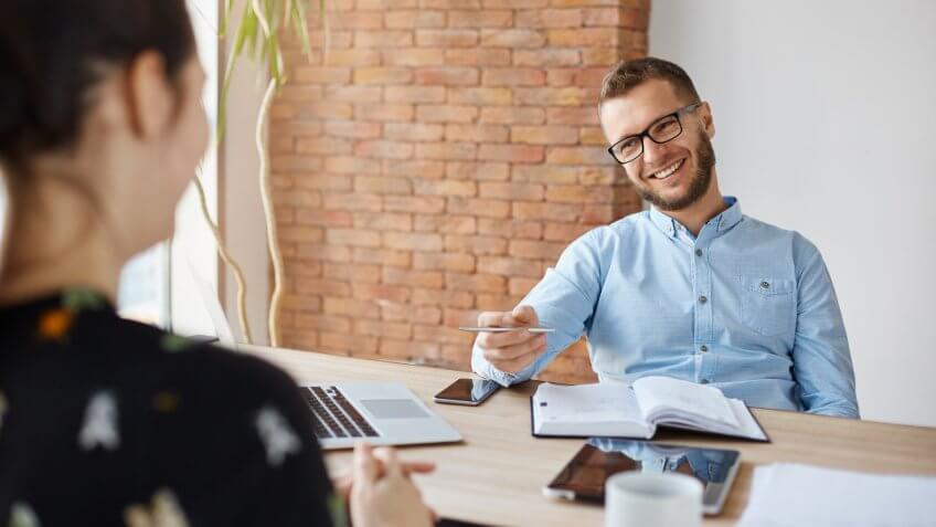 guy interviewing with recruiter