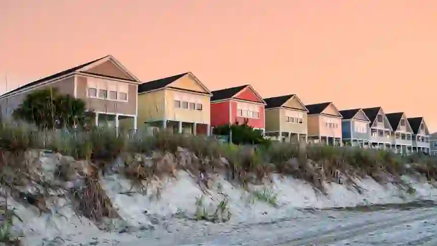 10 Coastal Areas Where Vacant Homes Could Make Retirement Purchases More Affordable
