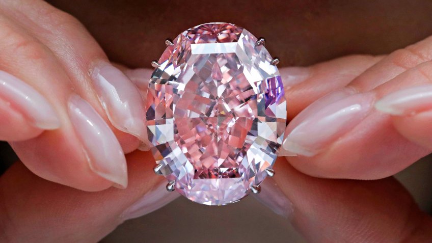 The Pink Star diamond at Sotheby's Auction