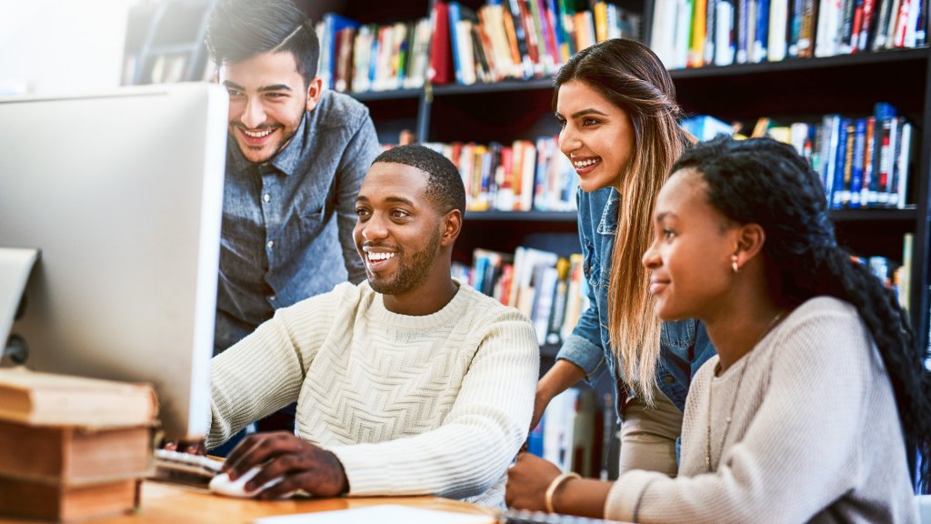 Best banking options for college students