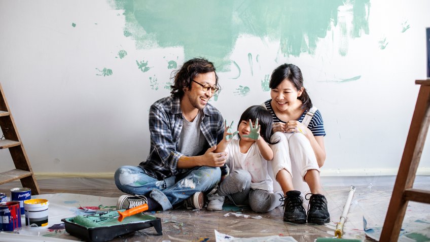 family renovating the house - Image.