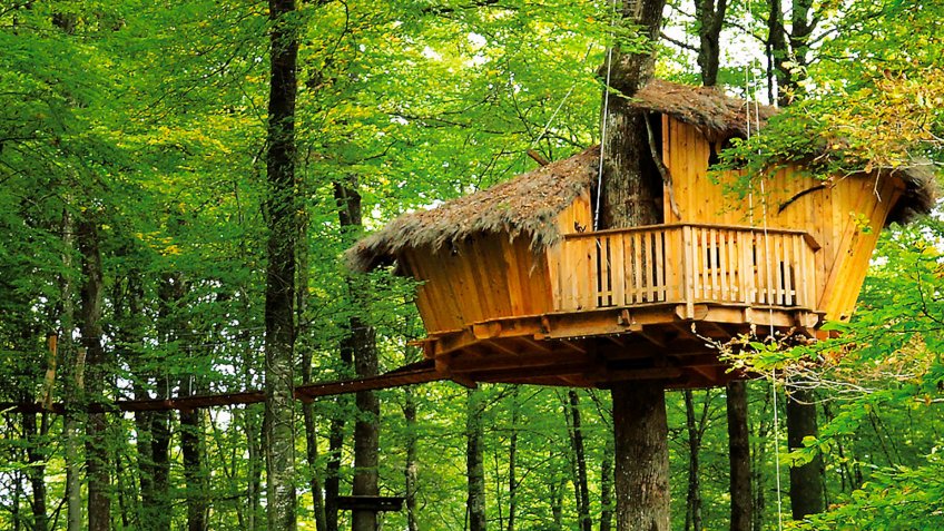 Secluded Treehouse in Guyonvelle, France