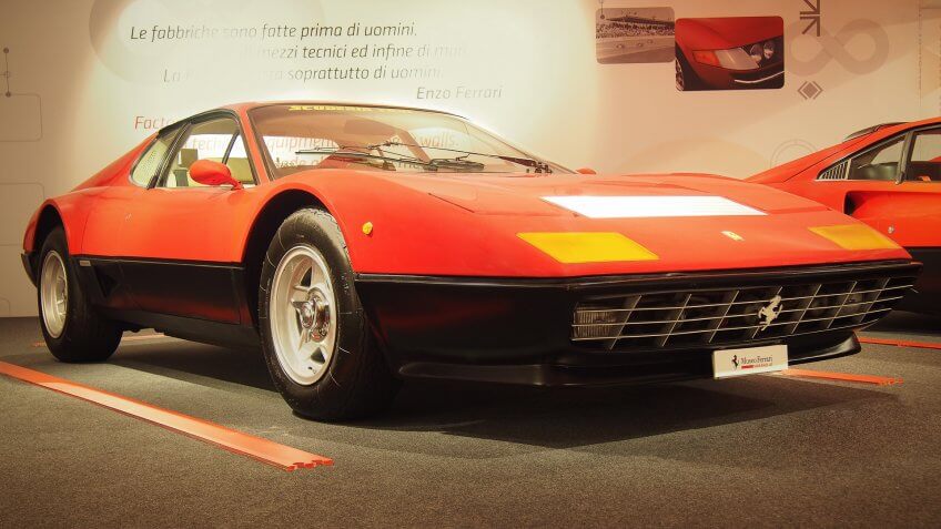 1976 Ferrari 512 BB luxury car