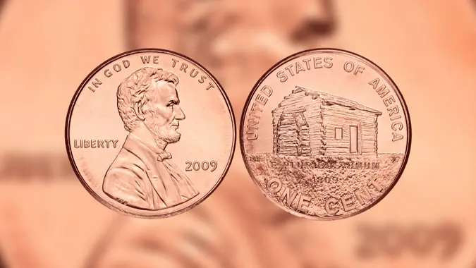 $2,000 Quarter? Check Your Pockets Before You Use This 2004 Coin