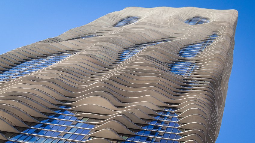 Aqua Tower designed by Jeanne Gang of Studio Gang female archite