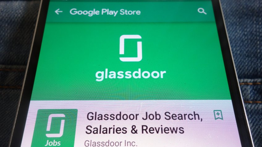 Glassdoor application on mobile phone