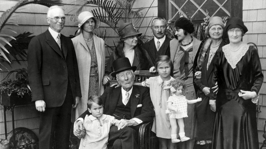 Photo by Engelbrecht/AP/REX/Shutterstock Rockefeller John D. Rockefeller, center, is surrounded by relatives and friends in Ormund Beach, Fla., on . From left to right are, John P. White, Cleveland, a close friend; Betty White; Fannie Evans, a second cousin; Max Oser and Mathilde Oser, daughter of the late Edith Rockefeller McCormick, visiting with her husband from Switzerland; Mrs. White; and Mrs. Mitchell, who often reads to Rockefeller. Rockefeller is seated between Peter and Anita Oser, his great-grandchildren Rockefeller Friends and Family