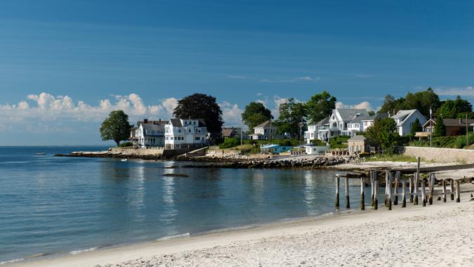 Waterfront houses with scenic harbor view in New London, Connecticut.