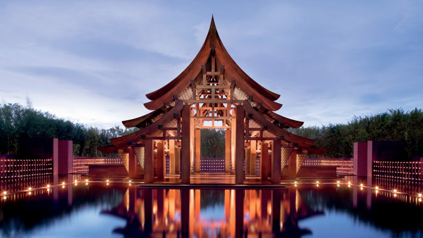 Ritz-Carlton Phulay Bay Thailand arrival at night by Marriott