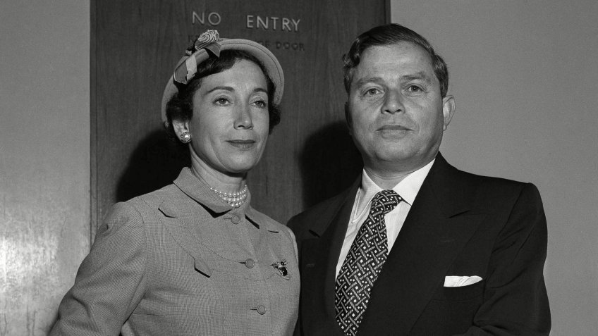 Photo by Anonymous/AP/REX/Shutterstock Samuel I. Newhouse, Mitzi Newhouse Mr. and Mrs. Samuel Newhouse, publisher of Long Island Daily Press shown as they arrived on the Queen Mary, in New York Samuel I. Newhouse, New York, USA
