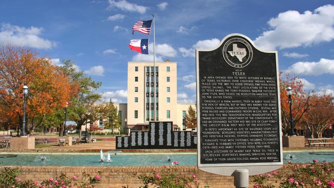 Smith County Courthouse in Tyler Texas