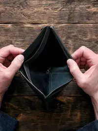 5 Ways You’re Sabotaging Your Finances, According to Money Expert Nischa