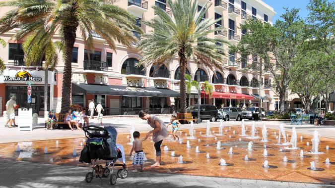 West Palm Beach Clematis Street in Florida