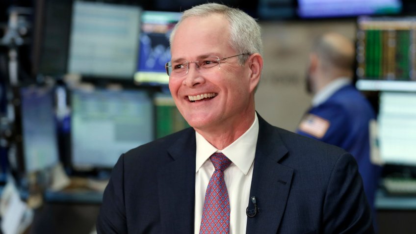 Darren Woods Exxon Mobil CEO