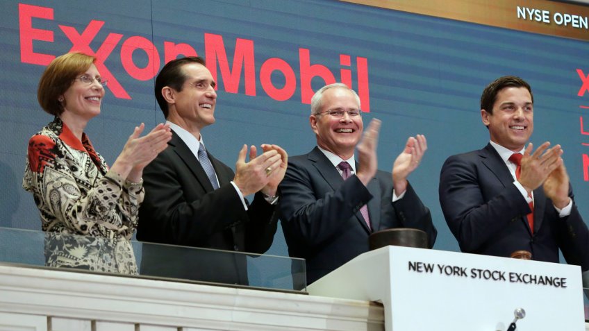 Darren Woods Exxon Mobil CEO