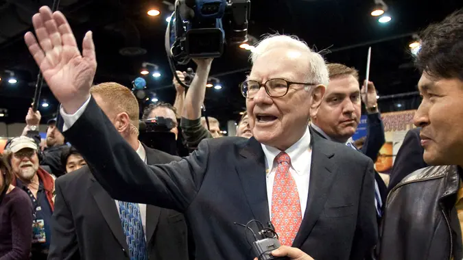 Warren Buffett Berkshire Hathaway CEO