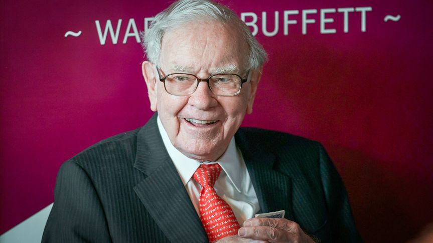 Warren Buffett CEO of Berkshire Hathaway