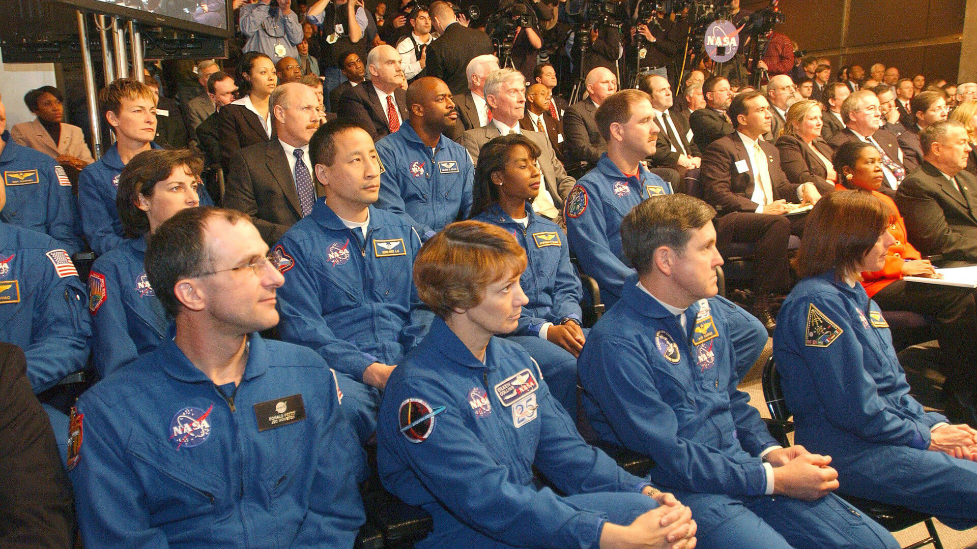 nasa careers astronaut qualifications