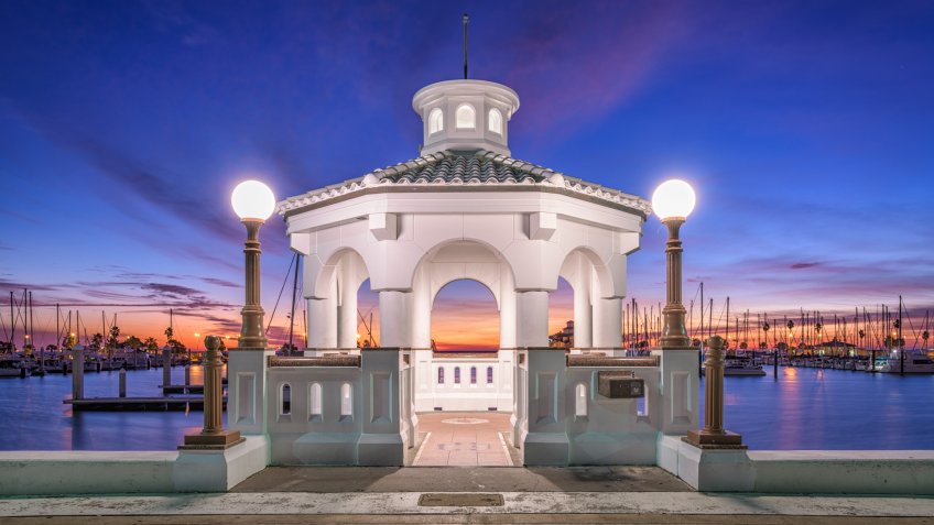 Corpus Christi, Texas, USA on the seawall at dawn.