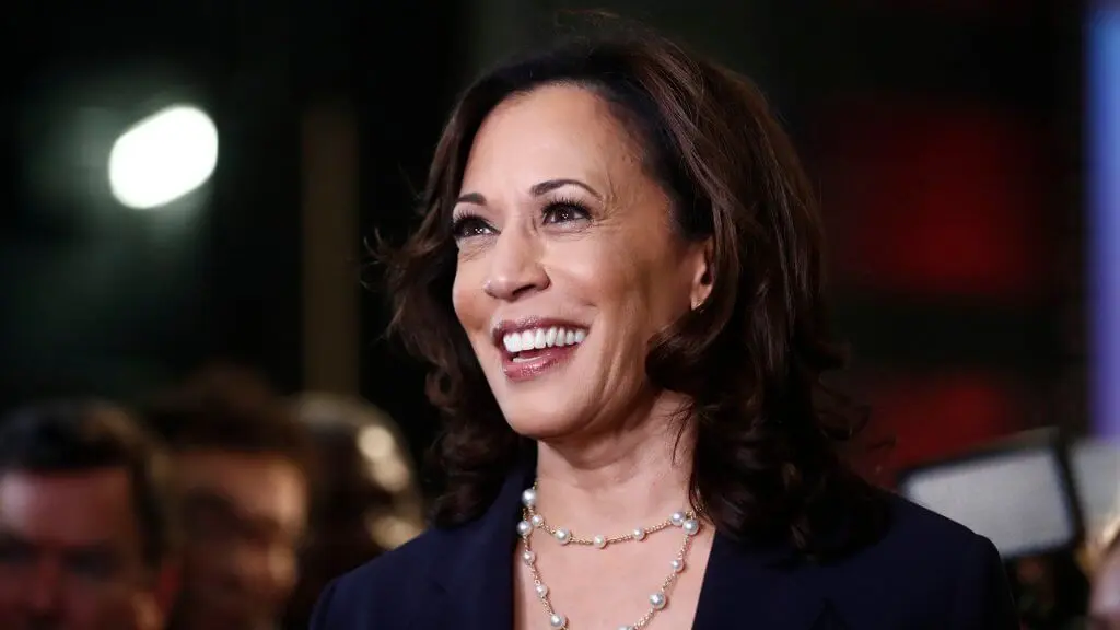 Mandatory Credit: Photo by Brynn Anderson/AP/Shutterstock (10323369ak) Democratic presidential candidate Sen.