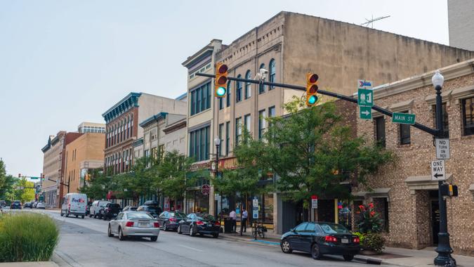 Lafayette, Indiana / USA - August 13th 2018: Downtown of a small town in Indiana in the summer - Image.