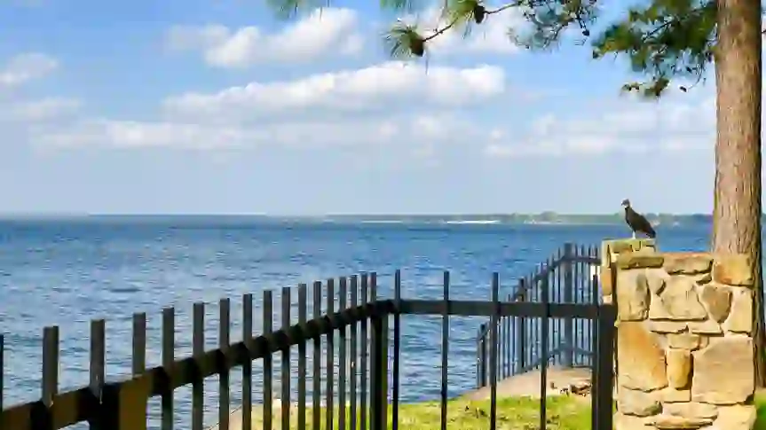 4 Boomtowns Where You Can Retire Comfortably on $2,500 a Month
