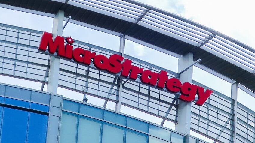 MicroStrategy founded by Matthew Calkins
