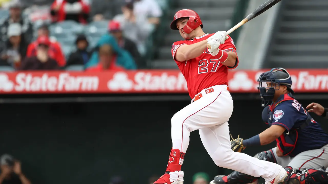 Mike Trout rookie card sets record, sells for nearly $4 million at