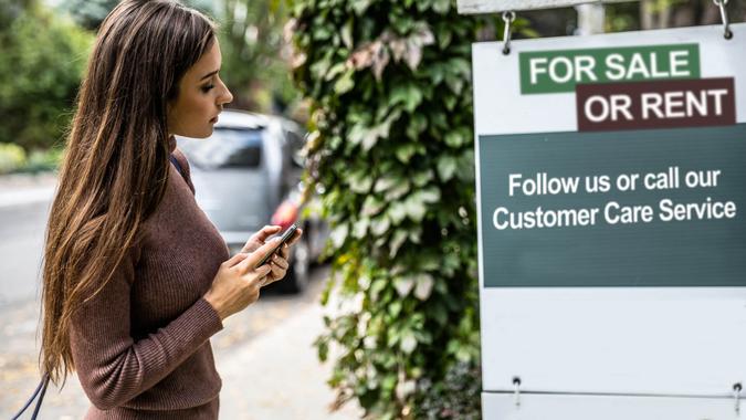 House for sale in the city downtown.