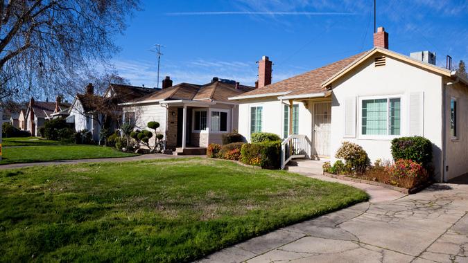 I’m a Retired Boomer With a $1 Million Home: 4 Reasons Why I’m Not Selling in 2024