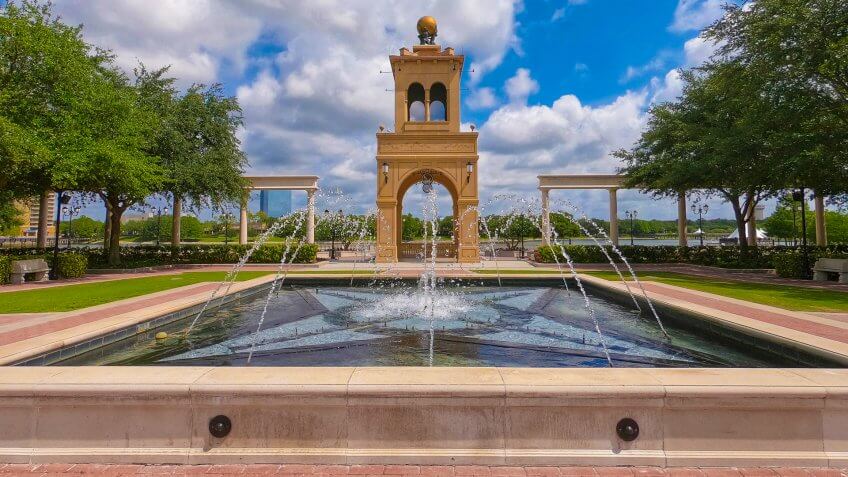Altamonte Springs, Florida/USA - May 9, 2019 : Cranes Roost Park fountain and tower in the background - Image.