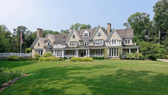 Luxurious Living in Greenwich, Connecticut