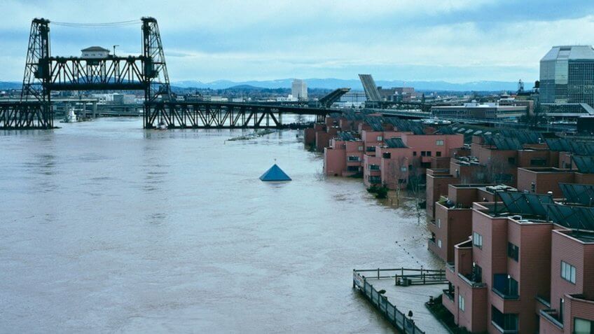 View south from the Broadway Bridge on Feb.