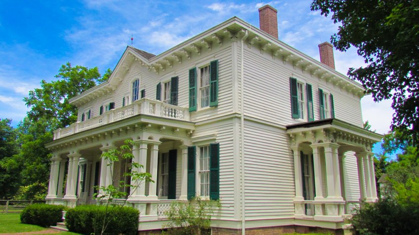 Old Southern Mansion in Missouri - Image.