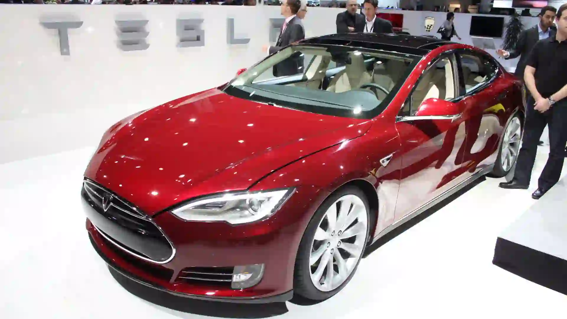 5 Luxury EVs That Will Have Massive Price Drops Before 2025 Ends