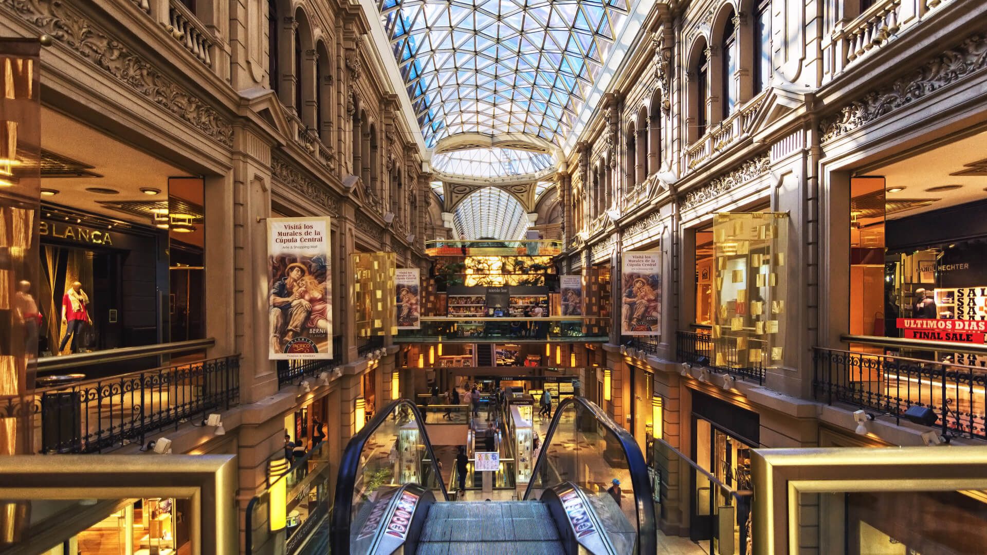 luxury shopping tour