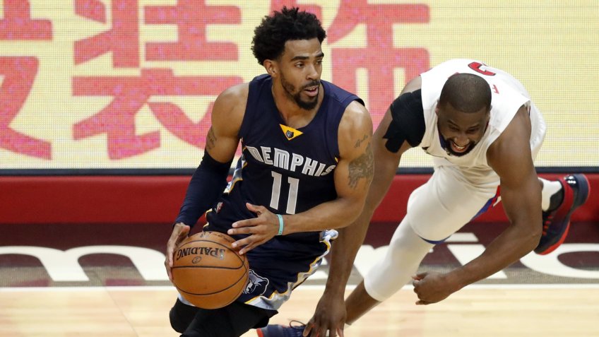Mandatory Credit: Photo by Paul Buck/EPA/Shutterstock (7728578f)Mike Conley and Raymond FeltonMemphis Grizzlies at Los Angeles Clippers, USA - 04 Jan 2017Memphis Grizzlies guard Mike Conley (L) dribbles around Los Angeles Clippers guard Raymond Felton (R) in the first half of the NBA basketball game between the Memphis Grizzlies and the Los Angeles Clippers at the Staples Center in Los Angeles, California, USA, 04 January 2017.