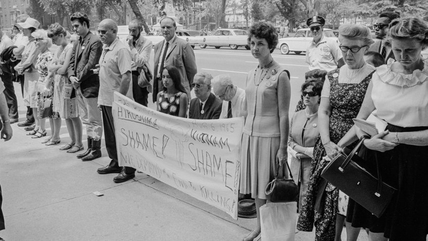 Protesting Vietnam War in front of White House in the 1960s