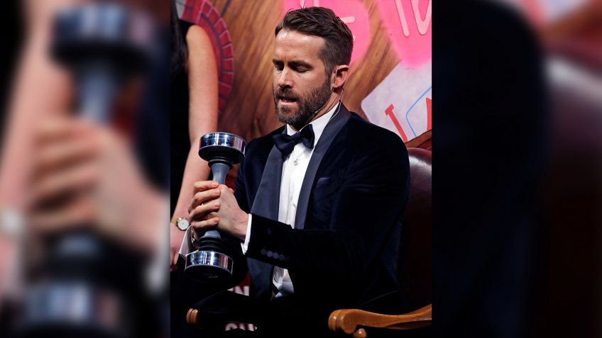 Ryan Reynolds workout joke Shake Weight