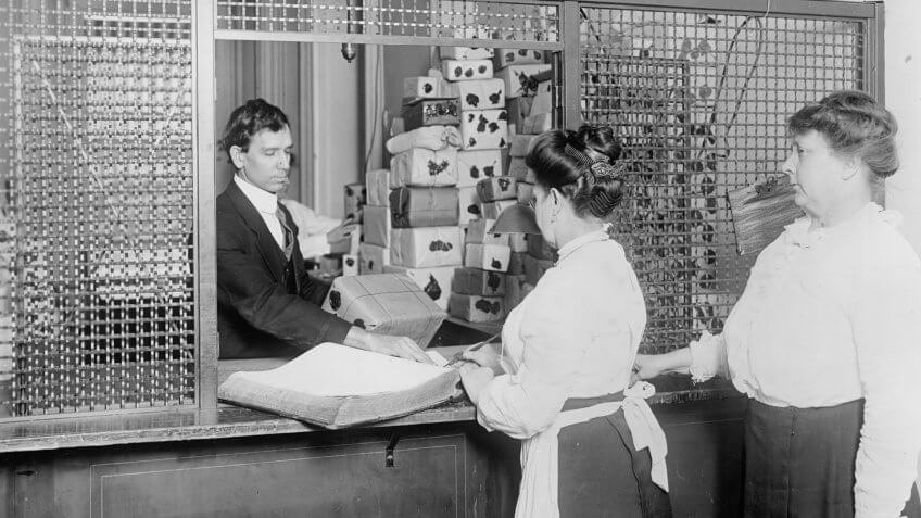U.S. Treasury Department money redeeming counter in the 1910s