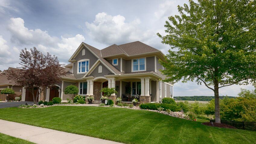 House, Street, Residential Building, USA, Front or Back Yard.