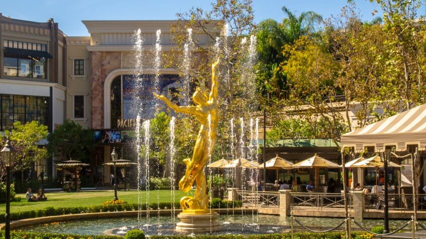 Glendale, CA / USA: October 9 2011: Fountain and stores at Americana at Brand Mall in Glendale, CA - Image.