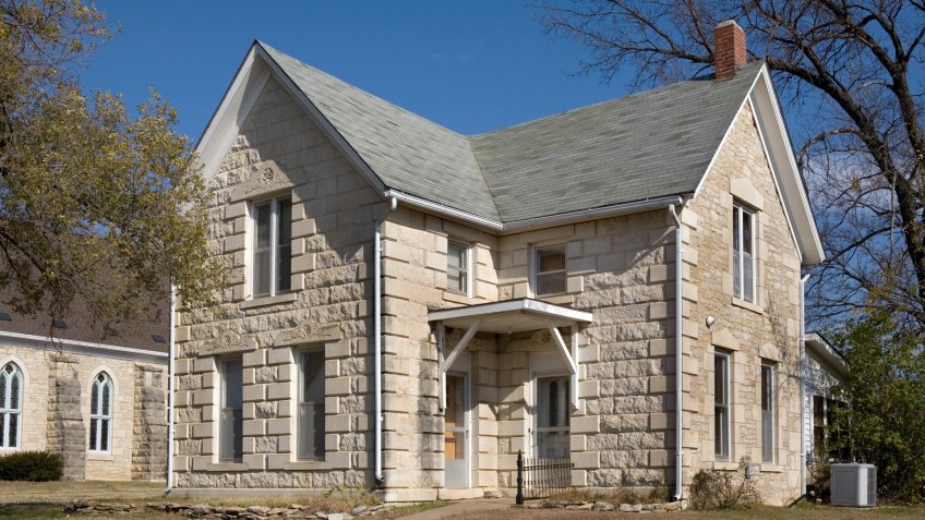 Old Stone House Kansas Town.