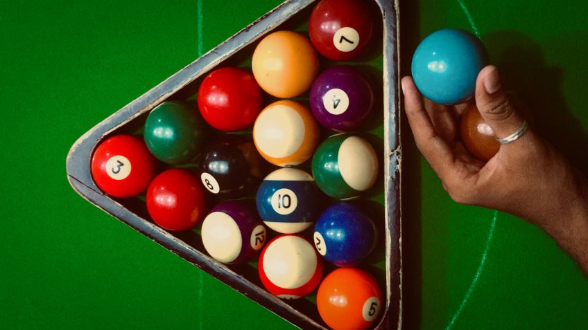getting ready to break the billiards