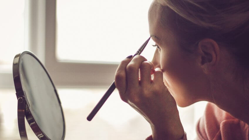 Eyebrow, Make-Up, Make-Up Brush, Beauty Product, Blond Hair.