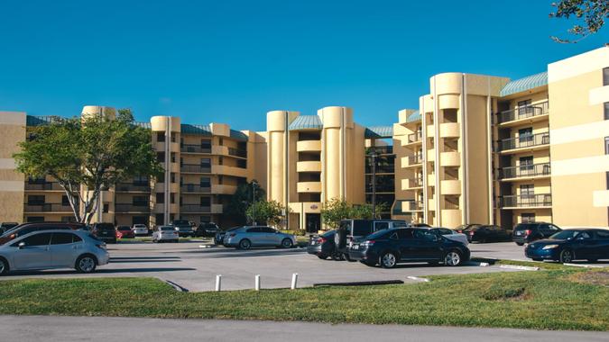 Lauderhill, Florida/USA - September 26, 2019: Modern Yellow color Building Apartments Condo in Lauderhill, available for rent.