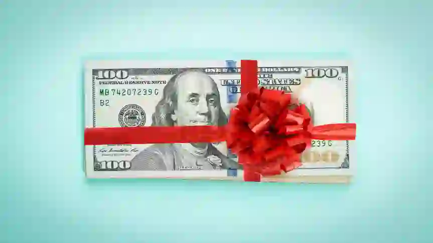 Check Out These Tax Hacks For Gifting Money as Christmas Approaches