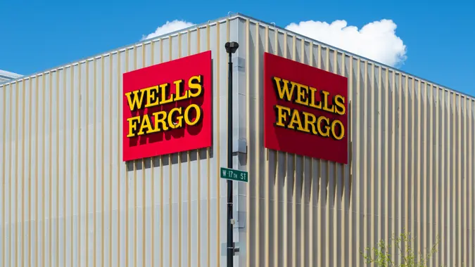 Wells Fargo Bank Review: Large Network of Branches and Premium Checking