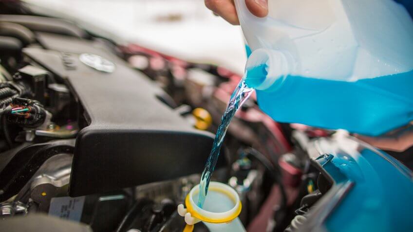 putting antifreeze in car